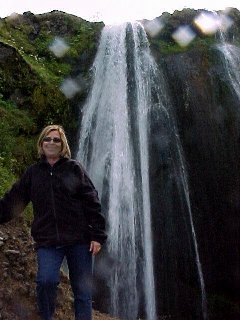 Kuk at the hidden waterfall
